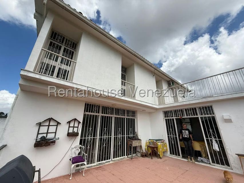 Casa (Multipes Niveles) en Venta en Cumbres de Curumo, Distrito Metropolitano - 14
