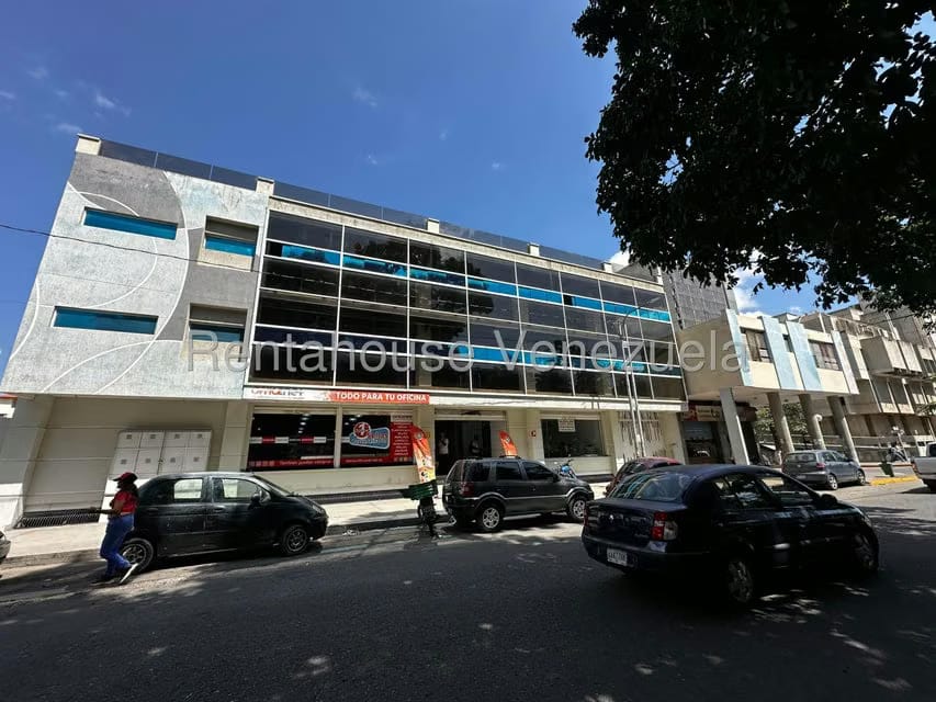 Comercial (Local Comercial) en Alquiler en Parroquia Concepcion, Lara - 12