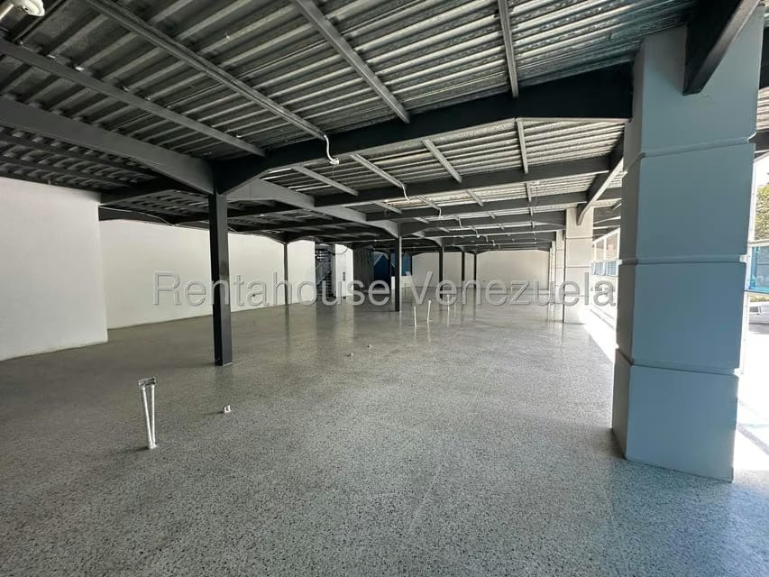 Comercial (Local Comercial) en Alquiler en Parroquia Concepcion, Lara - 18