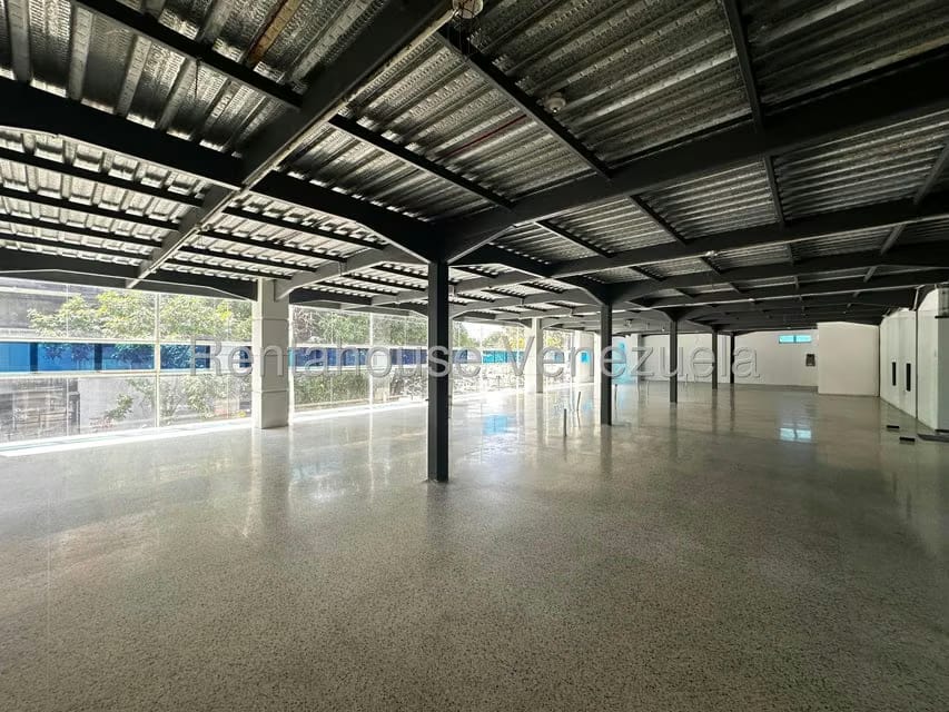 Comercial (Local Comercial) en Alquiler en Parroquia Concepcion, Lara - 4