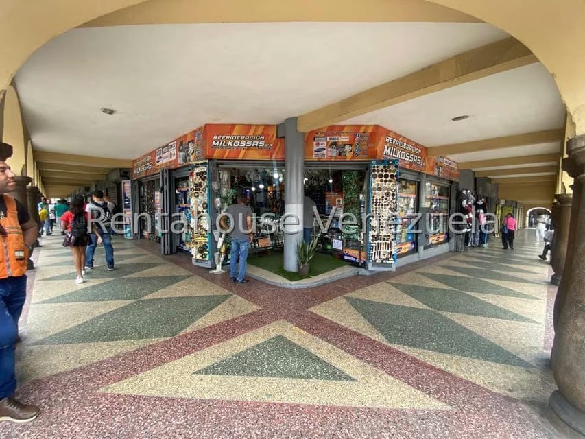 Negocios y Empresas (Comercio) en Venta en Parroquia Catedral, Distrito Metropolitano - 18