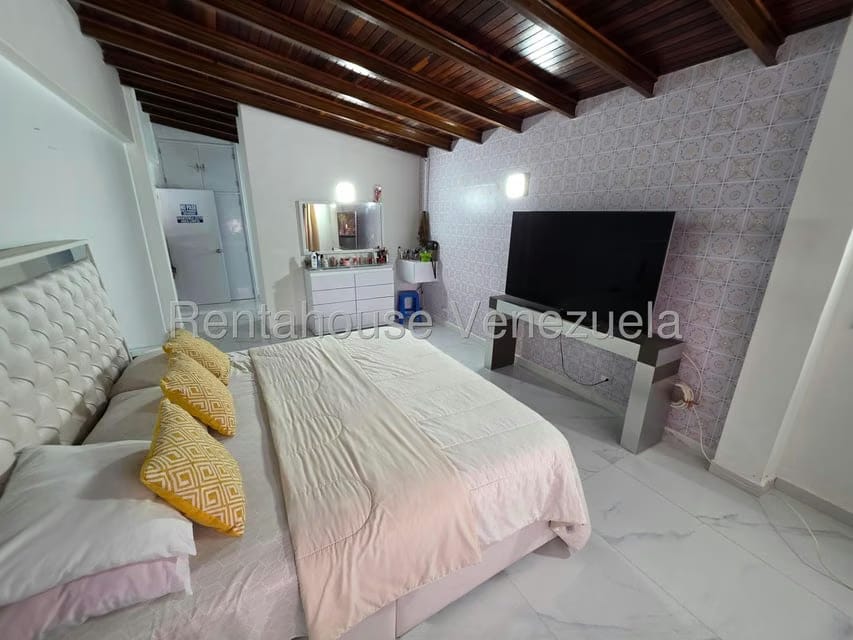 Casa (Duplex) en Venta en Macaracuay, Distrito Metropolitano - 16