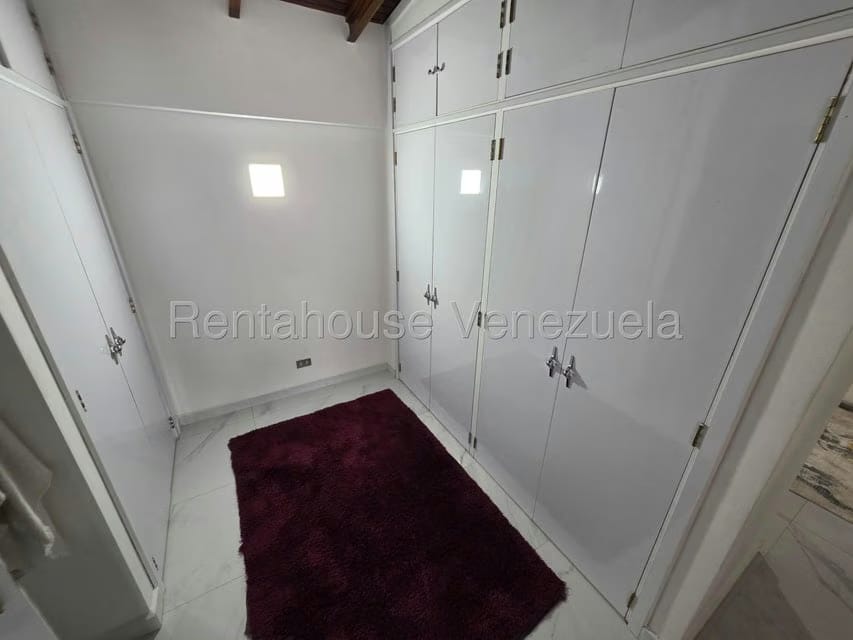 Casa (Duplex) en Venta en Macaracuay, Distrito Metropolitano - 17