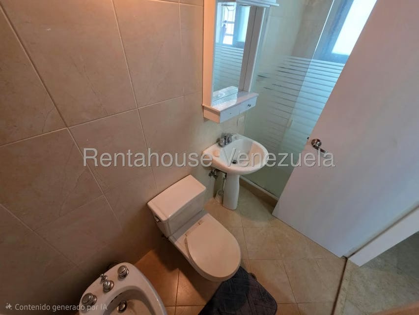 Casa (Duplex) en Venta en Macaracuay, Distrito Metropolitano - 19