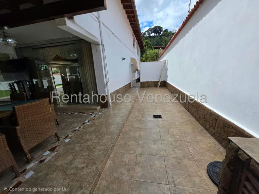 Casa (Duplex) en Venta en Macaracuay, Distrito Metropolitano - 24