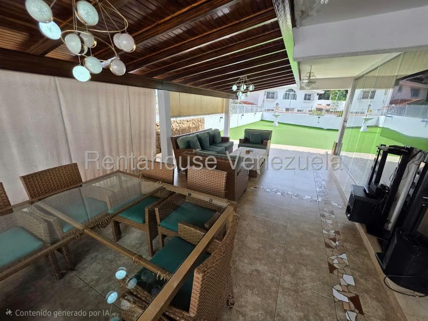 Casa (Duplex) en Venta en Macaracuay, Distrito Metropolitano - 25