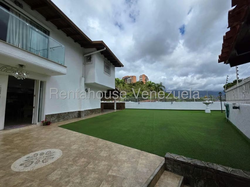 Casa (Duplex) en Venta en Macaracuay, Distrito Metropolitano - 4