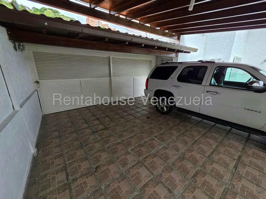 Casa (Duplex) en Venta en Macaracuay, Distrito Metropolitano - 39