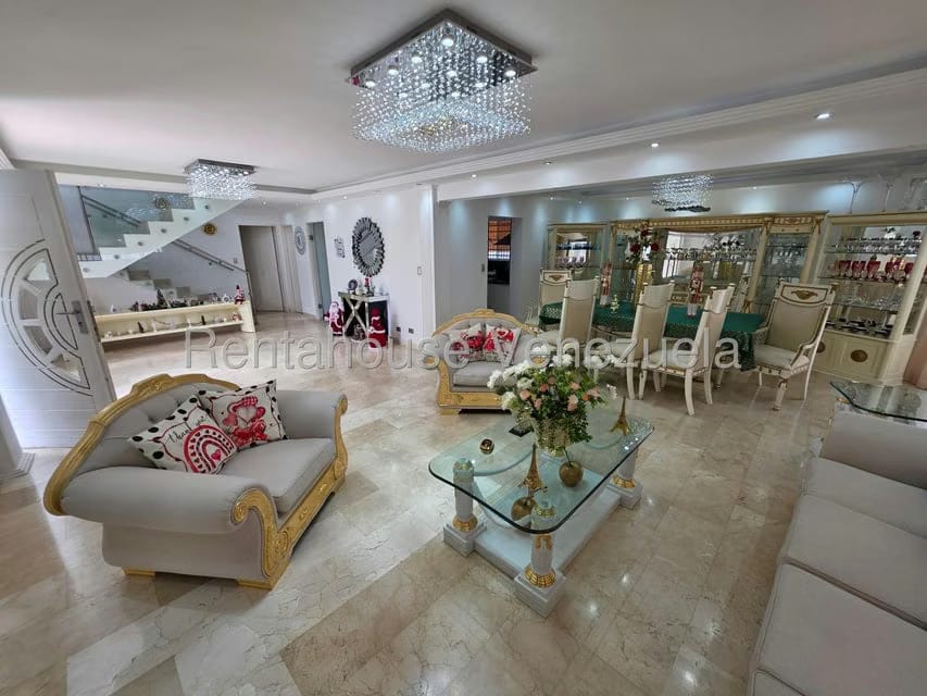 Casa (Duplex) en Venta en Macaracuay, Distrito Metropolitano - 7