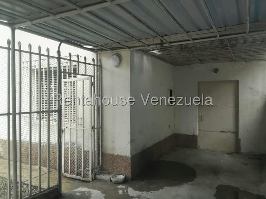 Comercial (Local Comercial) en Venta en San Bernardino, Distrito Metropolitano - 42