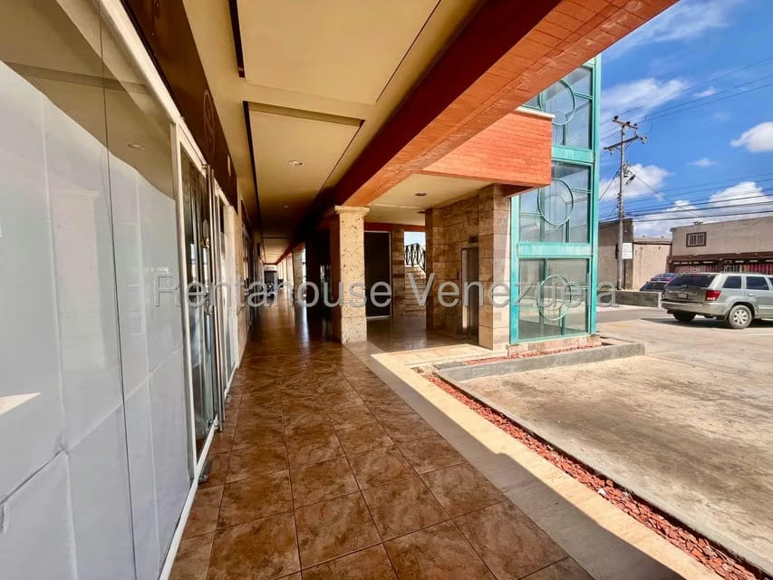 Comercial (Local Comercial) en Alquiler en Santa Irene, Falcon - 2