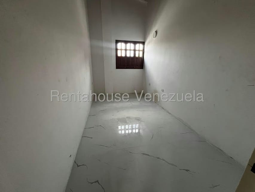Casa (Multipes Niveles) en Venta en El Marques, Distrito Metropolitano - 32