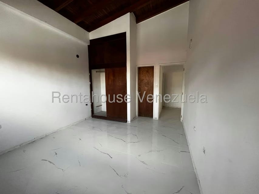 Casa (Multipes Niveles) en Venta en El Marques, Distrito Metropolitano - 34