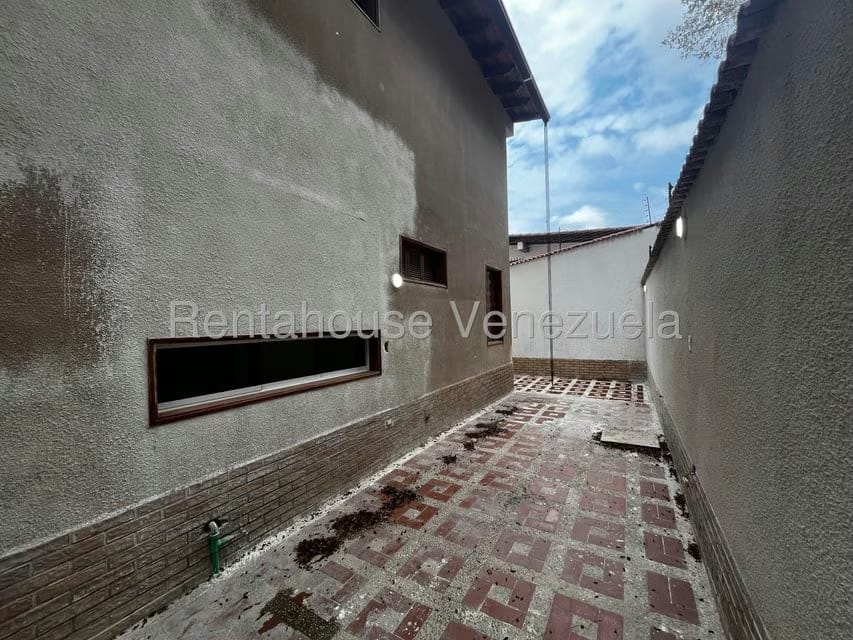 Casa (Multipes Niveles) en Venta en El Marques, Distrito Metropolitano - 55