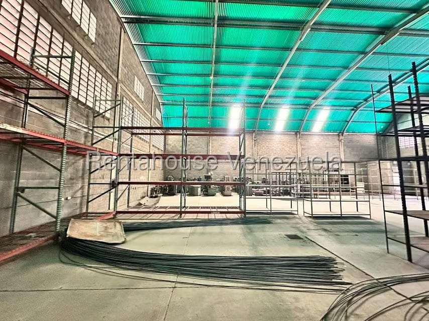 Comercial (Galpon - Deposito) en Alquiler en Zona Industrial 2, Lara - 8