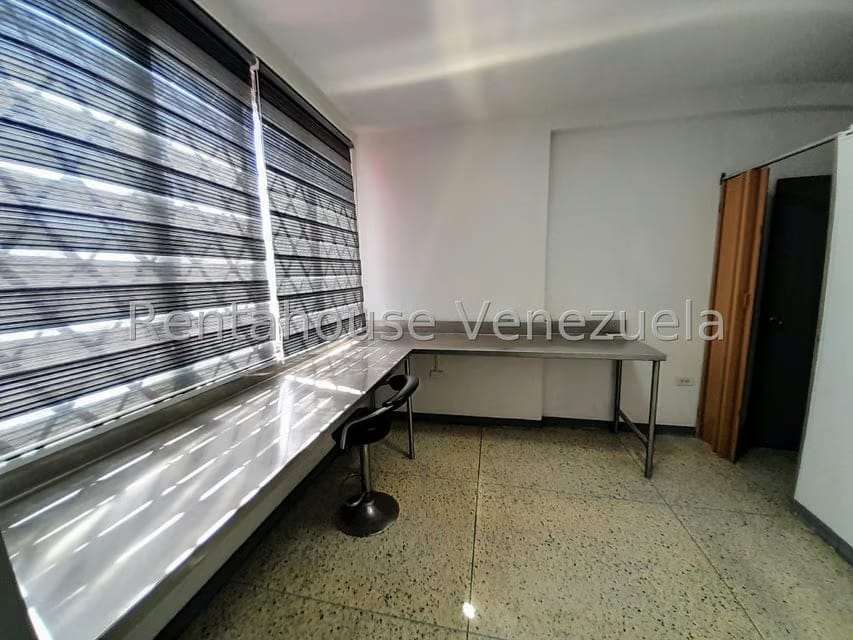 Comercial (Consultorio Medico) en Alquiler en Centro, Lara - 9