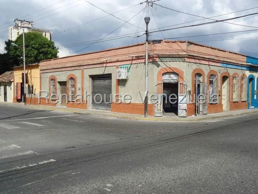Comercial (Local Comercial) en Venta en Centro, Lara
