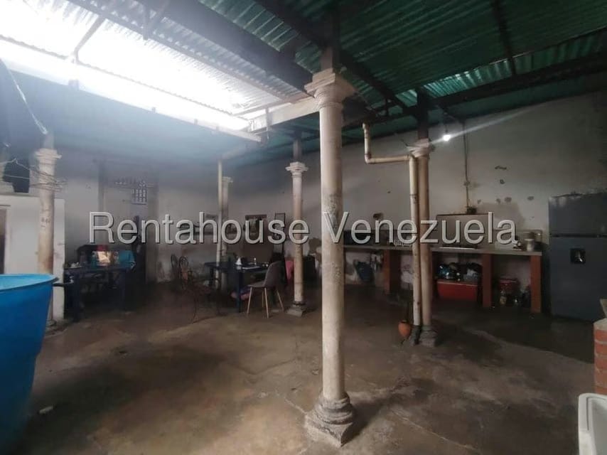 Comercial (Local Comercial) en Venta en Centro, Lara - 17