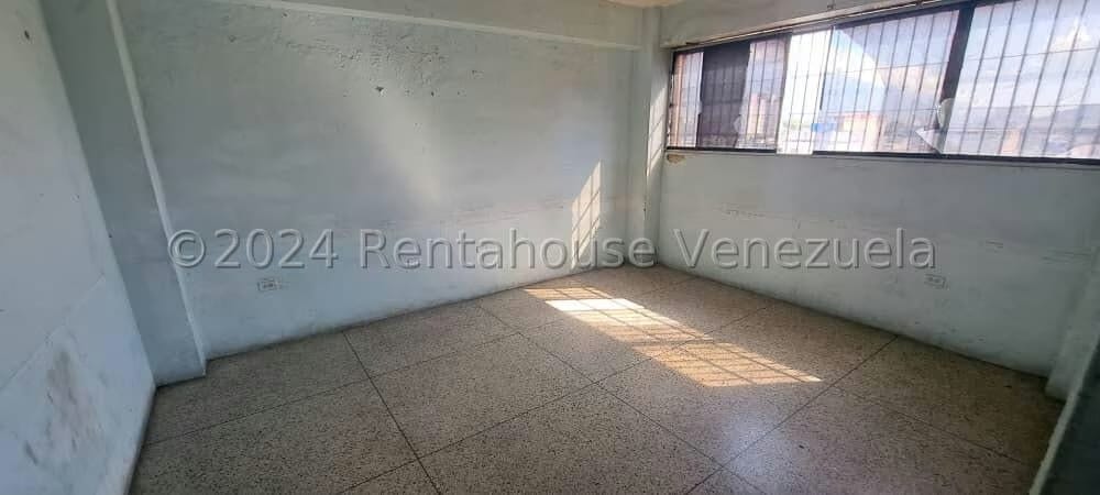 Comercial (Local Comercial) en Venta en Catia, Distrito Metropolitano - 11
