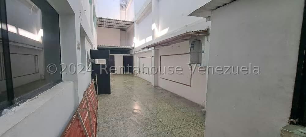 Comercial (Local Comercial) en Venta en Catia, Distrito Metropolitano - 29