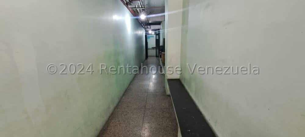 Comercial (Local Comercial) en Venta en Catia, Distrito Metropolitano - 31