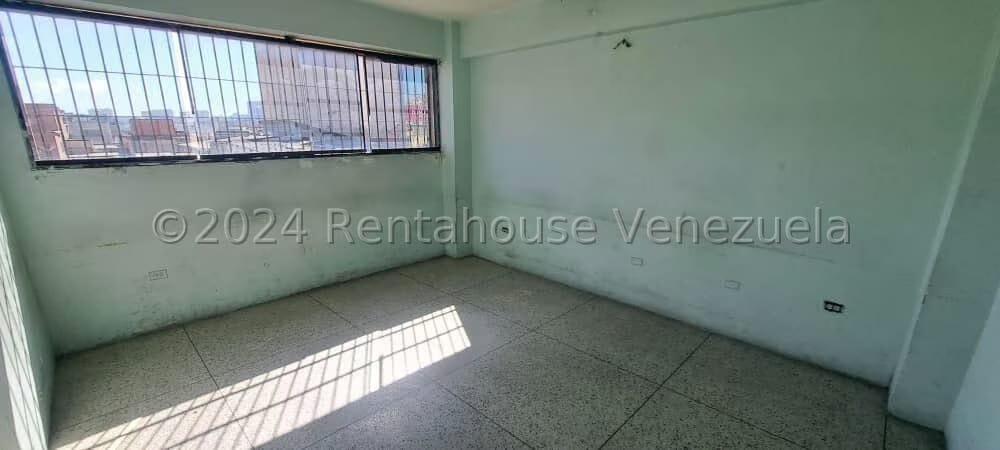Comercial (Local Comercial) en Venta en Catia, Distrito Metropolitano - 33