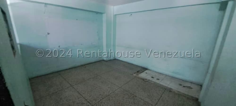 Comercial (Local Comercial) en Venta en Catia, Distrito Metropolitano - 34