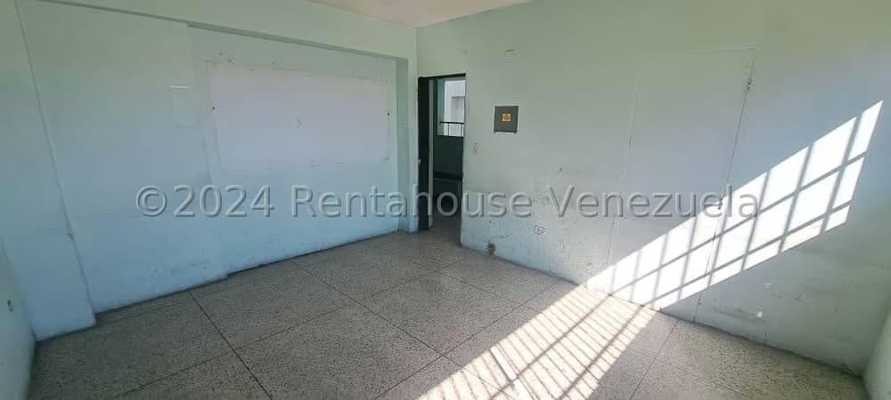 Comercial (Local Comercial) en Venta en Catia, Distrito Metropolitano - 40
