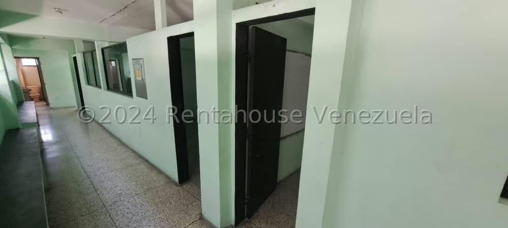 Comercial (Local Comercial) en Venta en Catia, Distrito Metropolitano - 5