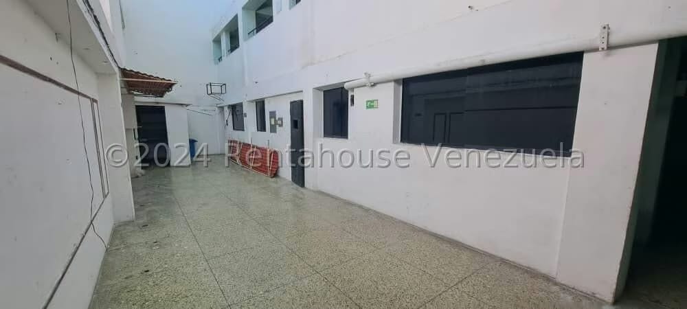 Comercial (Local Comercial) en Venta en Catia, Distrito Metropolitano - 49