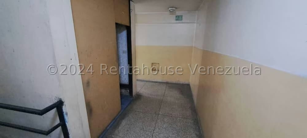 Comercial (Local Comercial) en Venta en Catia, Distrito Metropolitano - 53