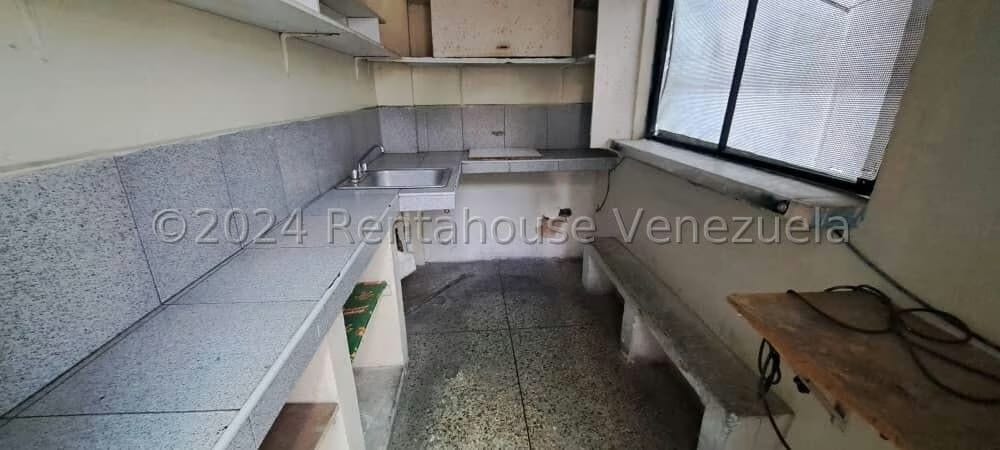 Comercial (Local Comercial) en Venta en Catia, Distrito Metropolitano - 55
