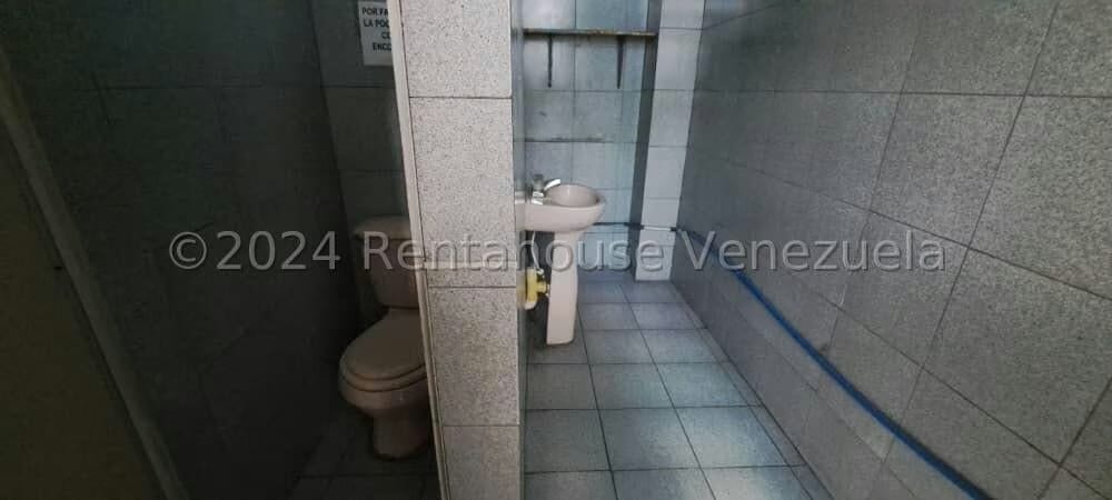 Comercial (Local Comercial) en Venta en Catia, Distrito Metropolitano - 69