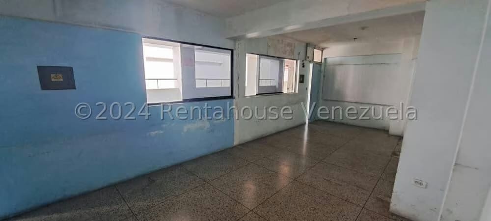 Comercial (Local Comercial) en Venta en Catia, Distrito Metropolitano - 8