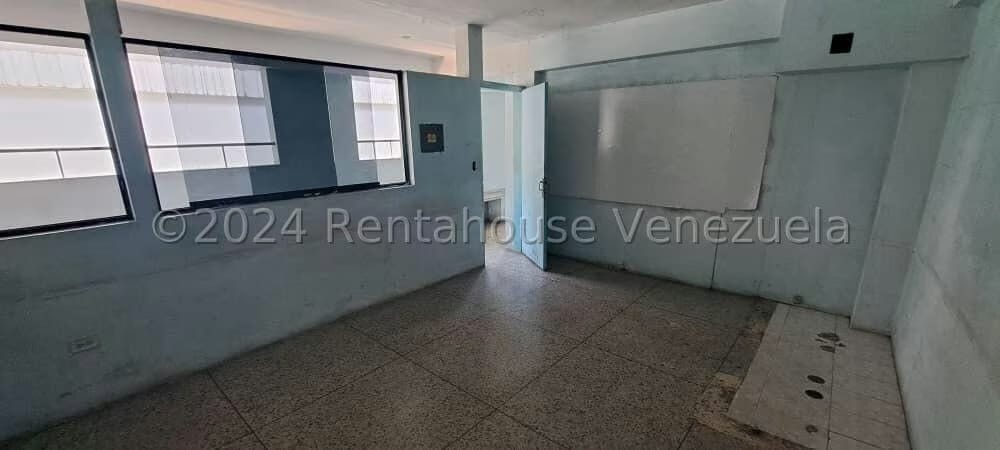 Comercial (Local Comercial) en Venta en Catia, Distrito Metropolitano - 77