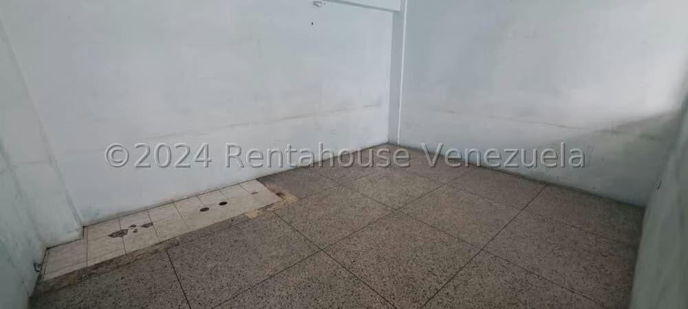 Comercial (Local Comercial) en Venta en Catia, Distrito Metropolitano - 85