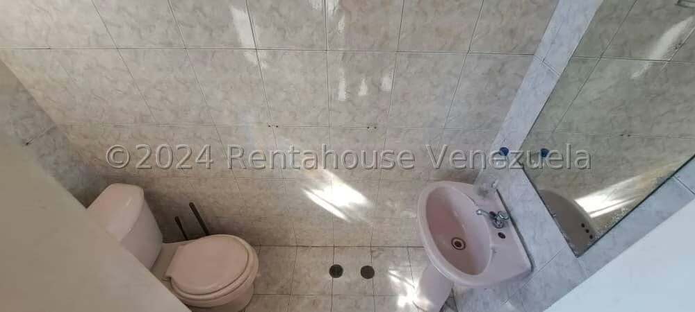 Comercial (Local Comercial) en Venta en Catia, Distrito Metropolitano - 90