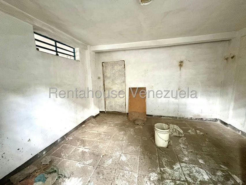 Comercial (Edificio) en Venta en Centro, Lara - 11