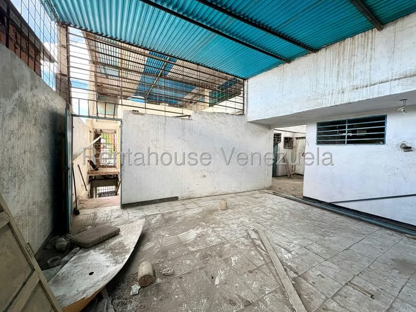 Comercial (Edificio) en Venta en Centro, Lara - 13