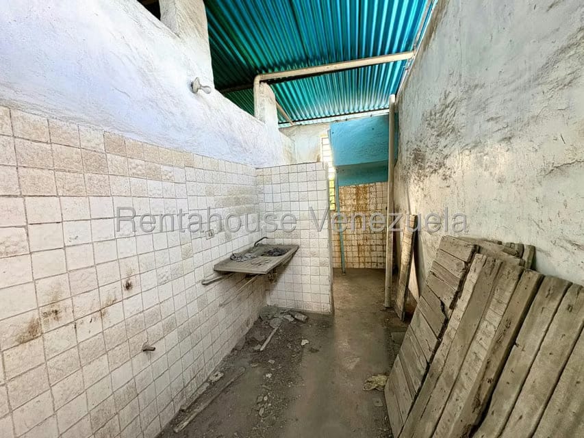 Comercial (Edificio) en Venta en Centro, Lara - 14