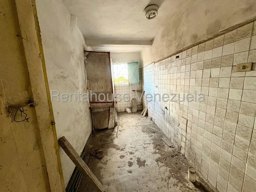 Comercial (Edificio) en Venta en Centro, Lara - 16