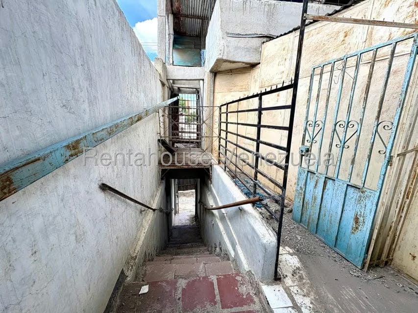 Comercial (Edificio) en Venta en Centro, Lara - 7