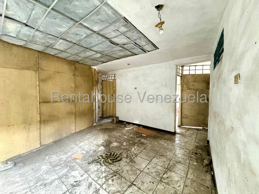 Comercial (Edificio) en Venta en Centro, Lara - 8