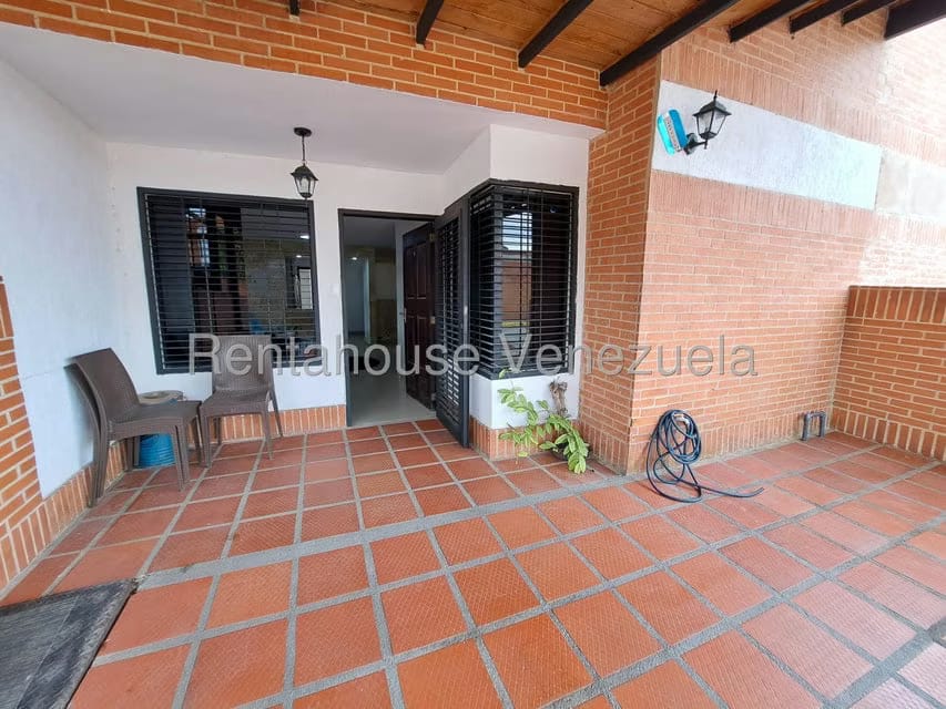 Townhouse (Duplex) en Venta en Pueblo de San Diego, Carabobo - 2