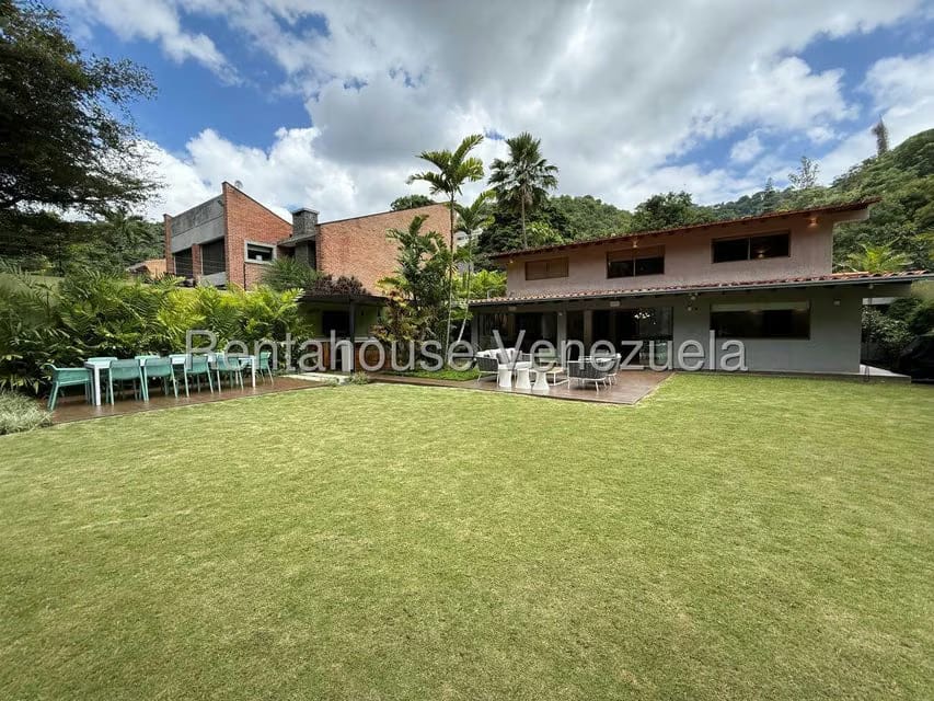 Casa (Duplex) en Venta en Colinas del Tamanaco, Distrito Metropolitano - 17