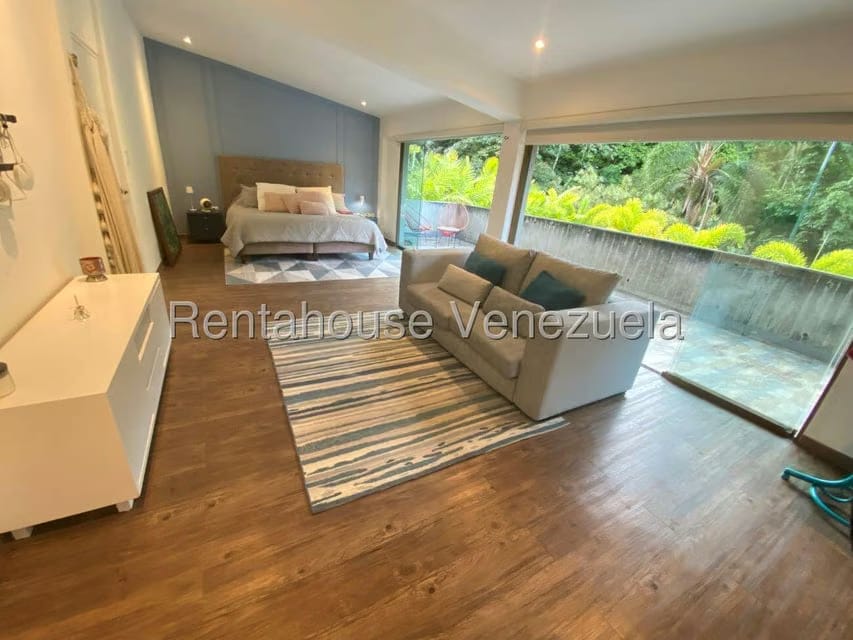 Casa (Duplex) en Venta en Colinas del Tamanaco, Distrito Metropolitano - 34