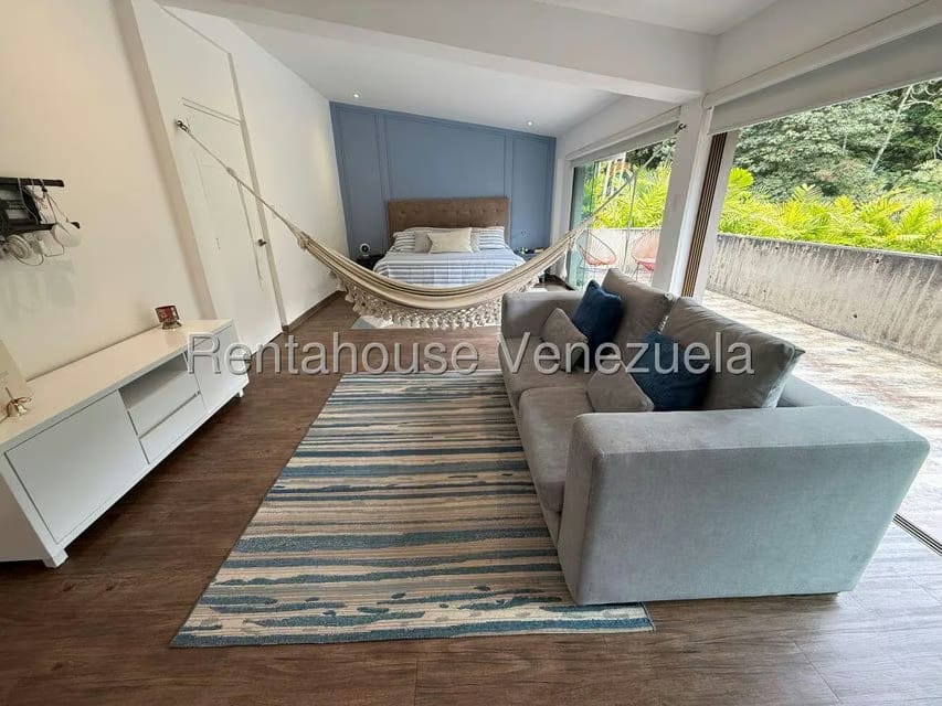 Casa (Duplex) en Venta en Colinas del Tamanaco, Distrito Metropolitano - 35
