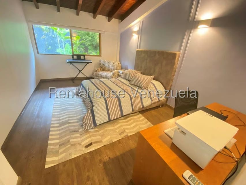 Casa (Duplex) en Venta en Colinas del Tamanaco, Distrito Metropolitano - 40