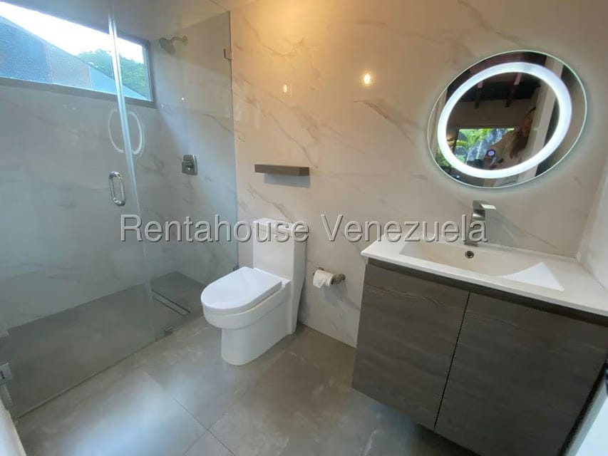 Casa (Duplex) en Venta en Colinas del Tamanaco, Distrito Metropolitano - 47