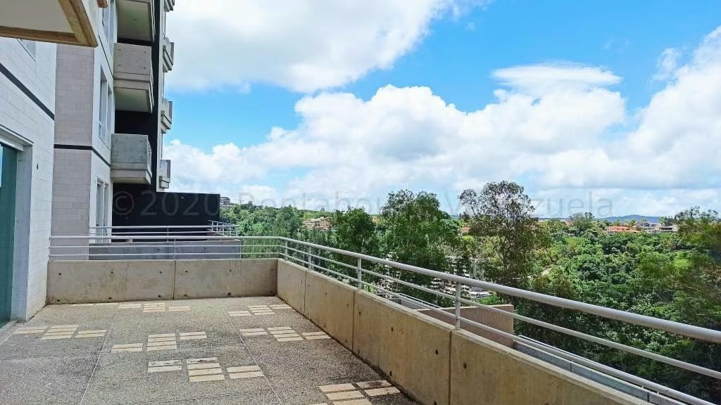 Apartamento (1 Nivel) en Venta en La Lagunita Country Club, Distrito Metropolitano - 2